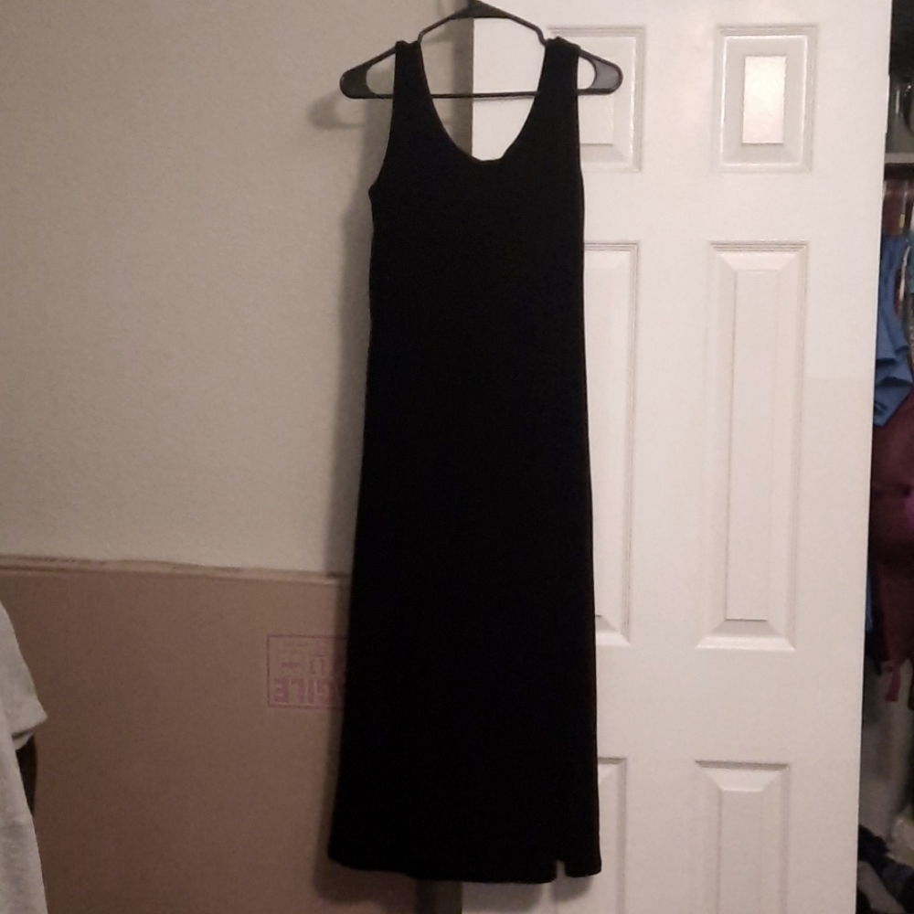 10 Petite Black Velvet Dress